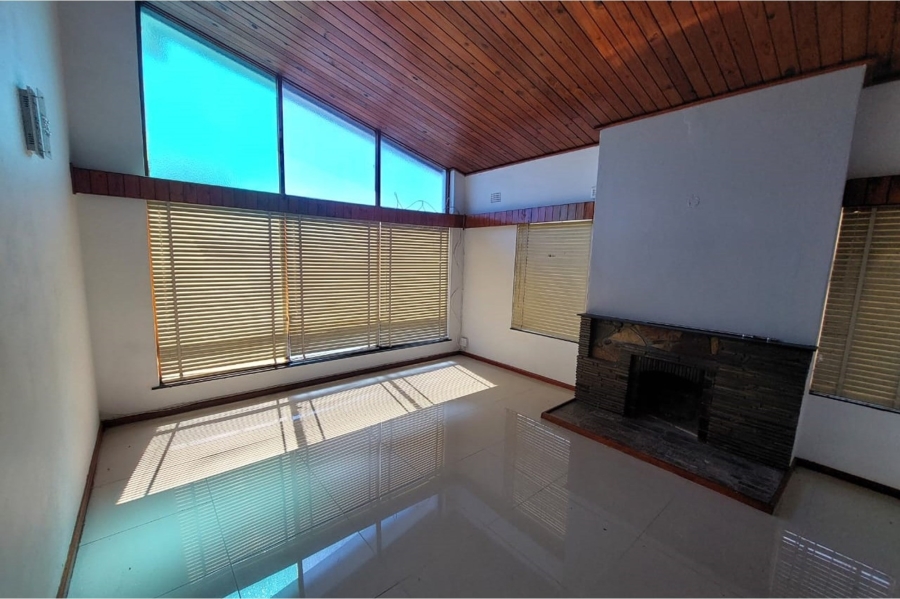 7 Bedroom Property for Sale in Parow Valley Western Cape